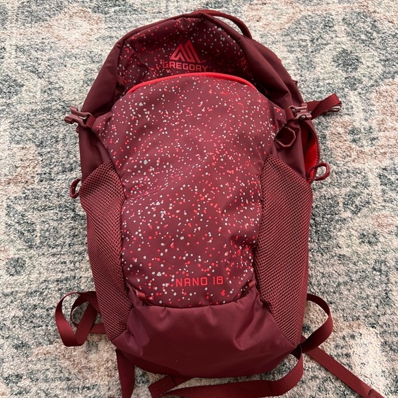 Gregory Mountain Products Nano 20
Everyday Outdoor Backpack main image 4